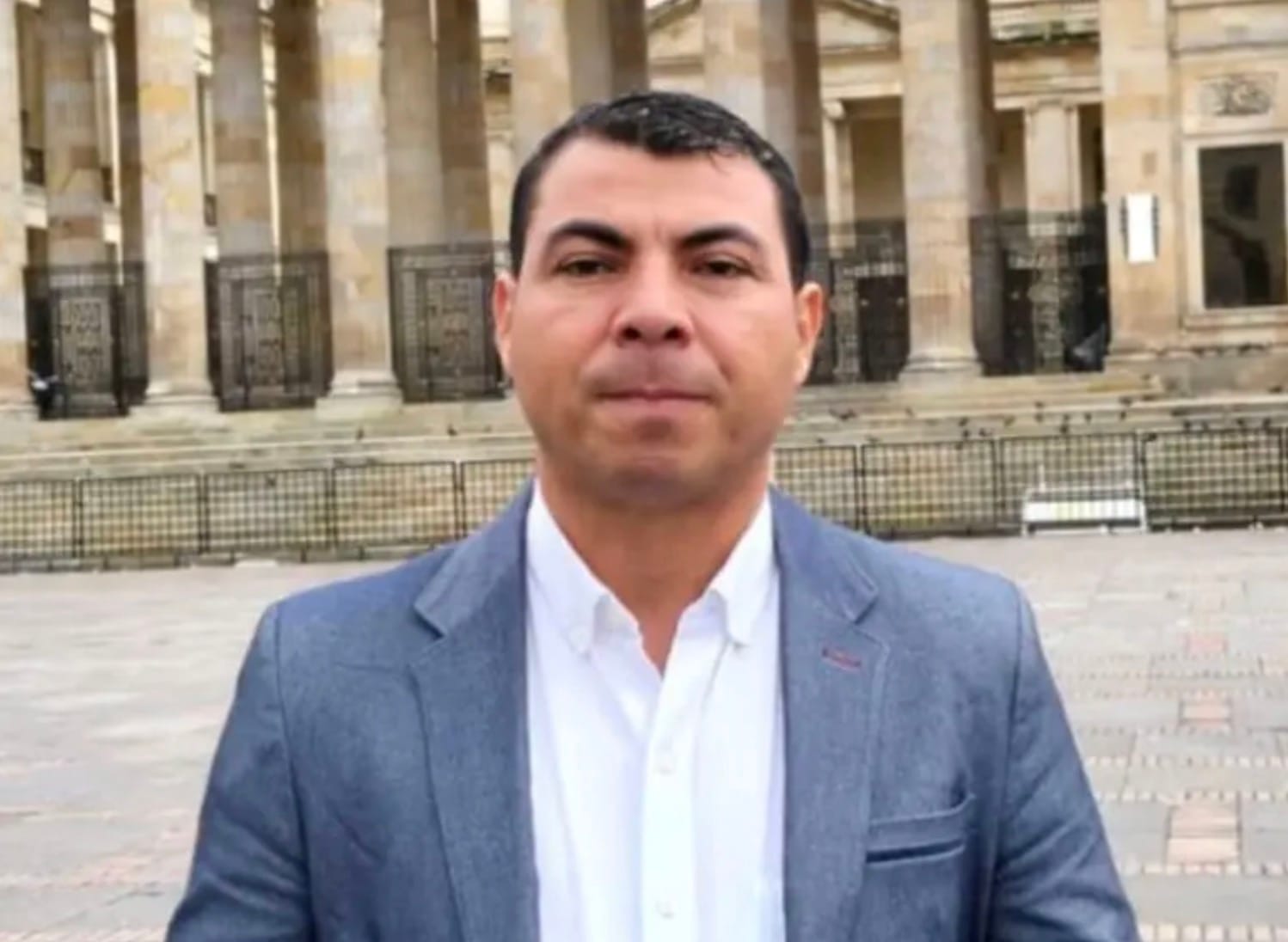 Militares buscan a dos candidatos secuestrados