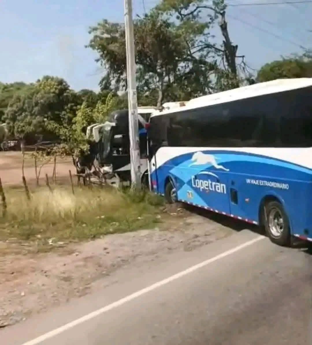 Choque de buses deja heridos a integrantes de Alianza F.C.