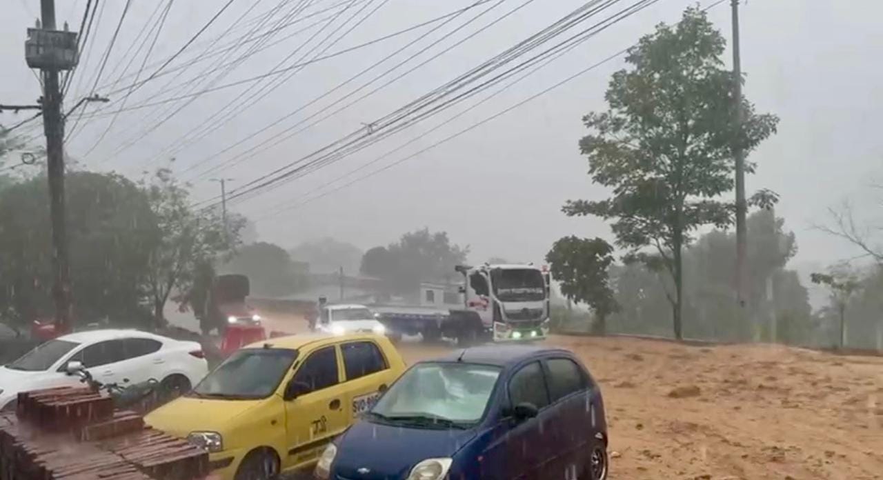 Fuerte aguacero dejó 80 familias damnificadas en el norte de Bucaramanga