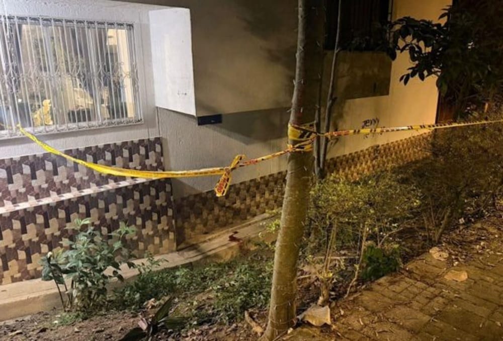 Desde una motocicleta los ‘rociaron’ con plomo