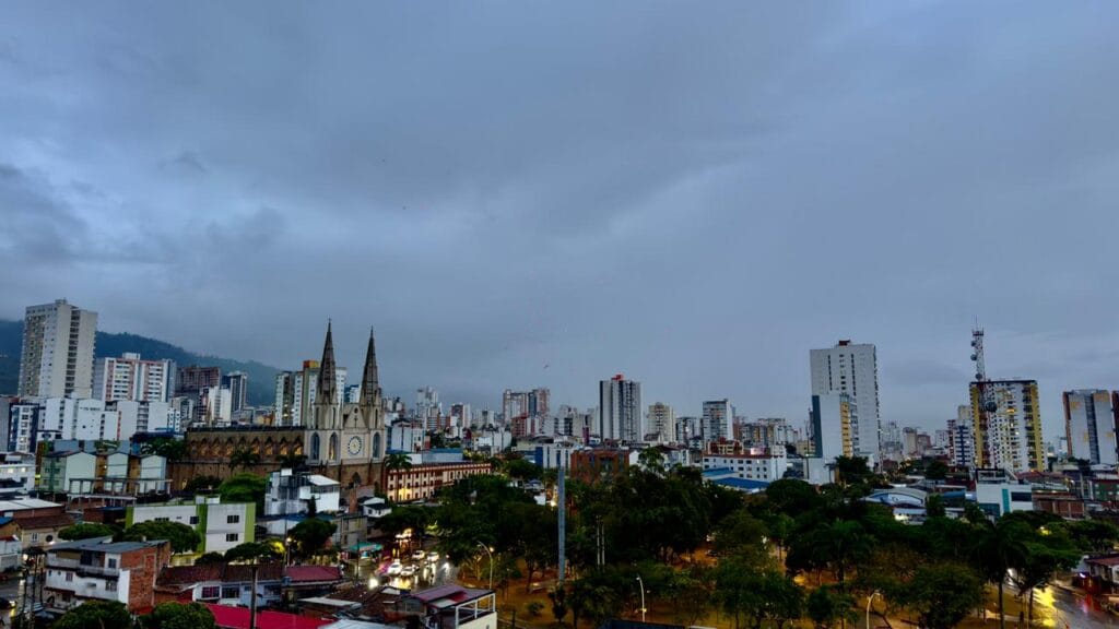 Autoridades refuerzan vigilancia en zonas críticas por aumento de lluvias