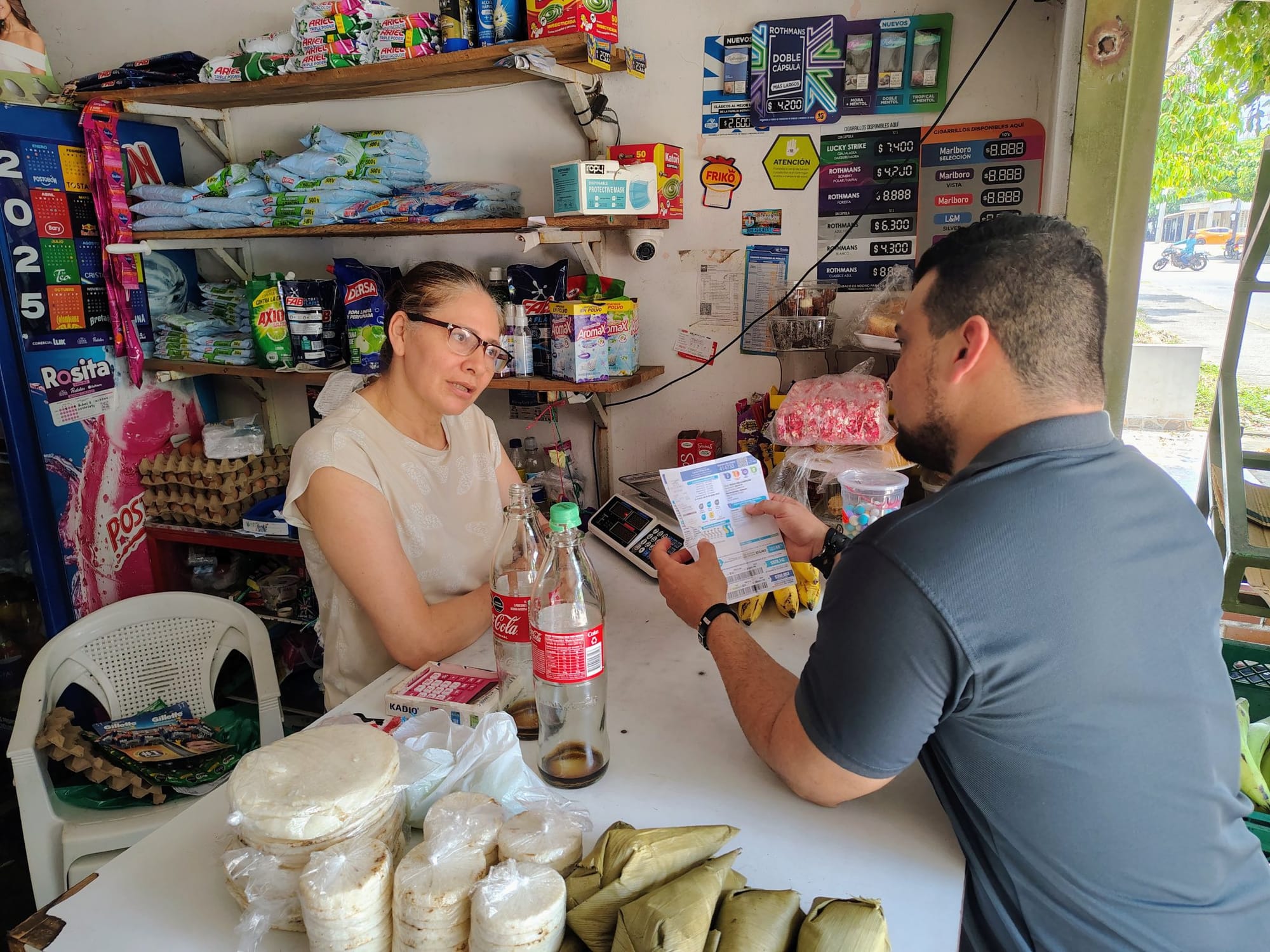Transición energética con el programa “Tenderos Solares” en Barrancabermeja