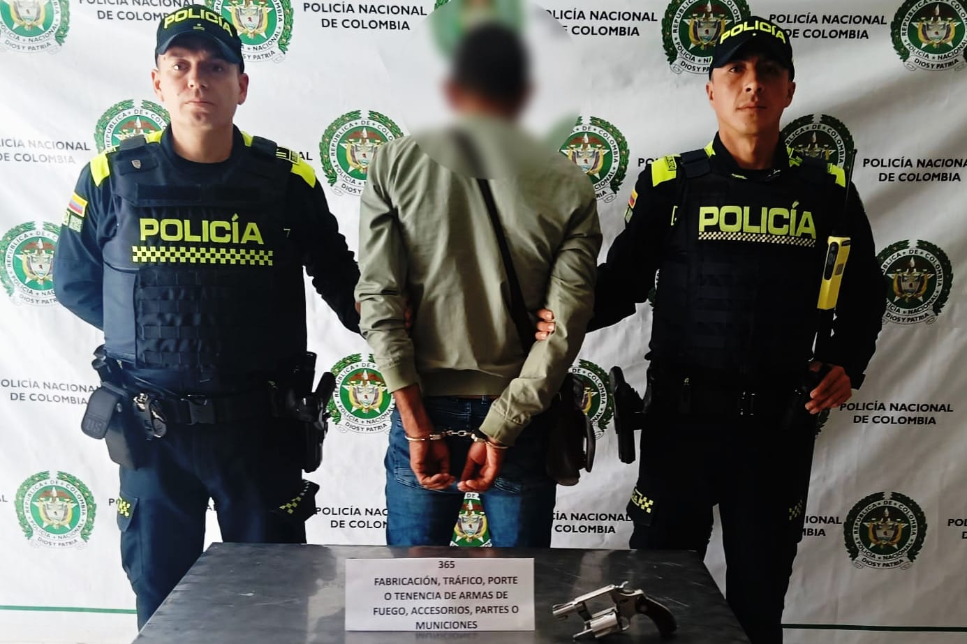 Hombre fue sorprendido con un 'fierro' en La Paz