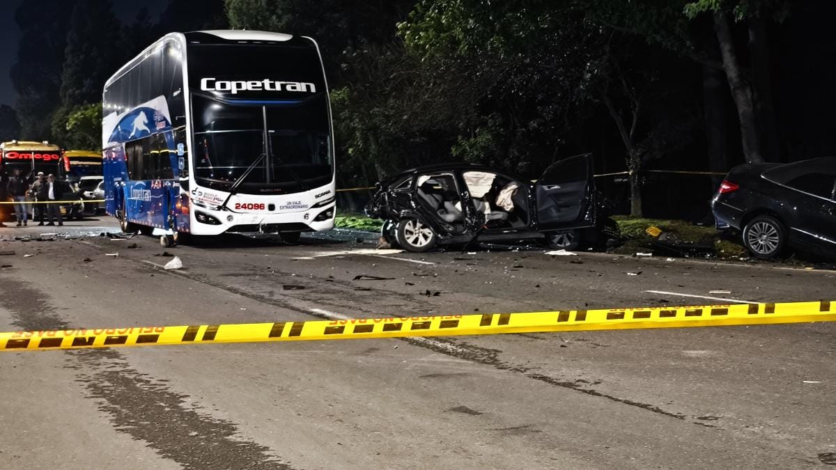 Dos personas muertas en autopista de Bogotá