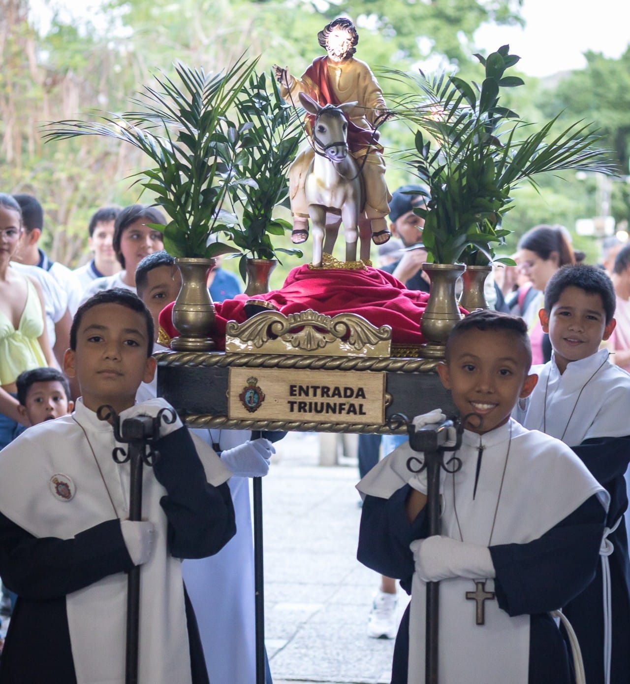Semana Santa Infantil en la Villa de los Caballeros