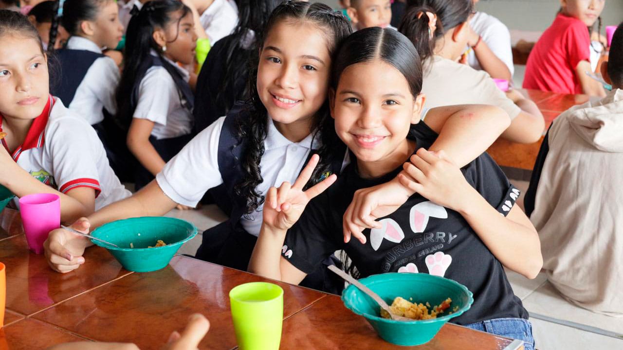 A $6.2 billones aumentó presupuesto para alimentación escolar en todo el país