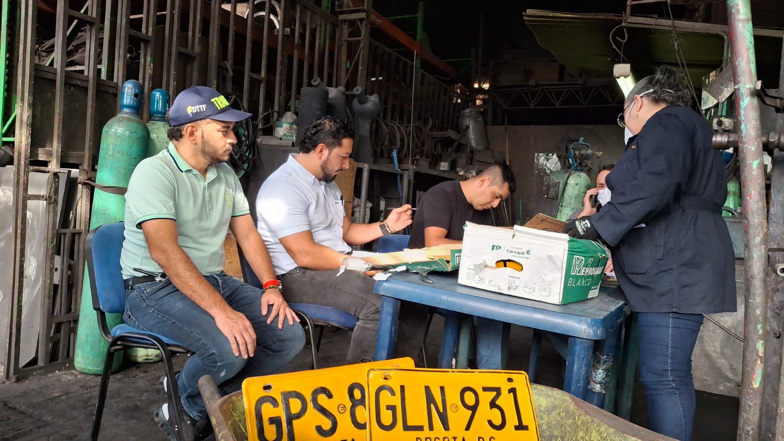 Desintegran cerca de 4.500 placas vehiculares en Floridablanca para evitar su uso ilegal