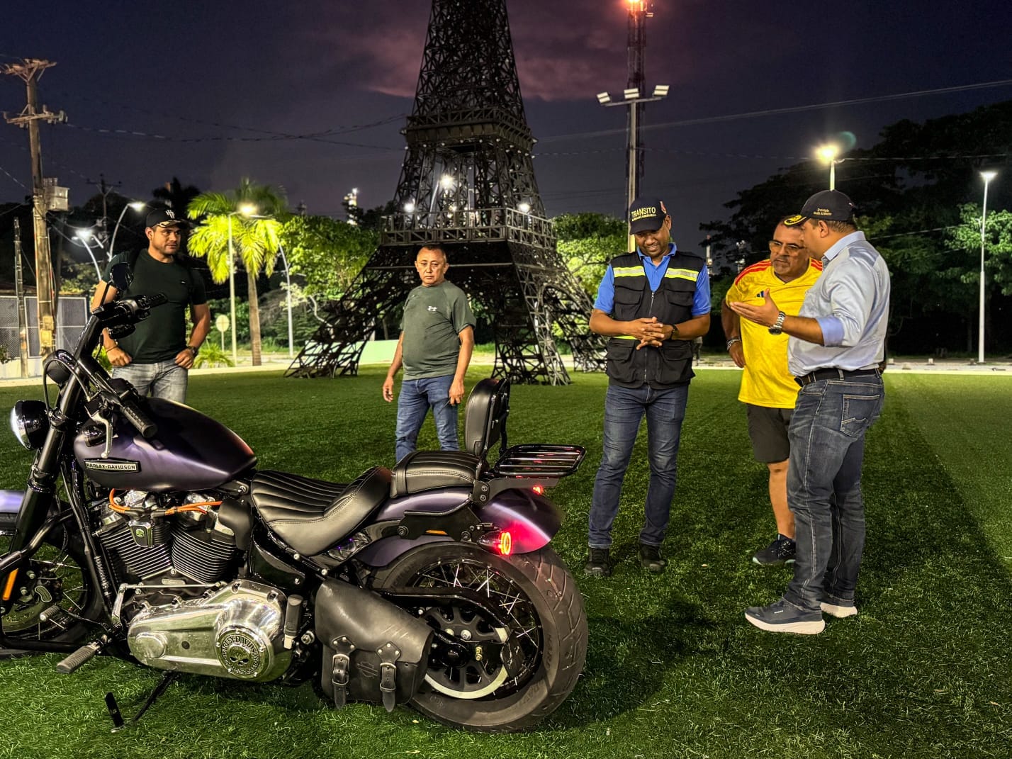 Alcaldía de Barranca capacita a moteros en normas antirruido