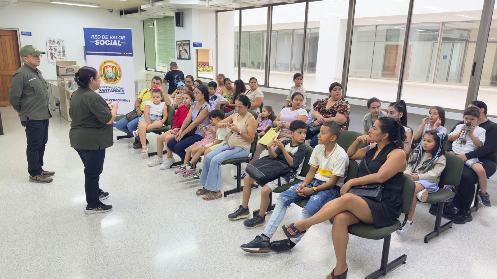 Gobernación y Santoto se unen por la salud visual de niños en Piedecuesta