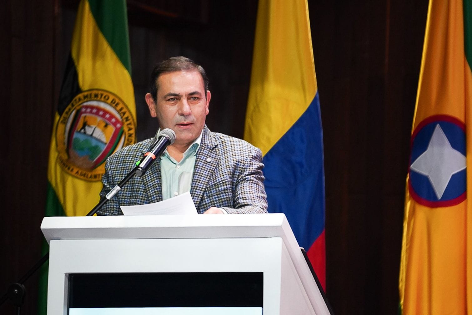 Gobernador de Santander pide intervención urgente en la vía Bucaramanga-Piedecuesta