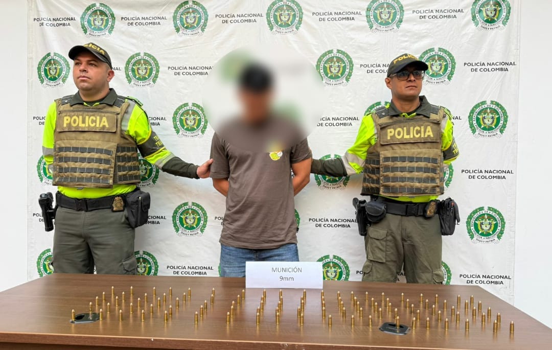Capturan a hombre con munición ilegal en vía nacional