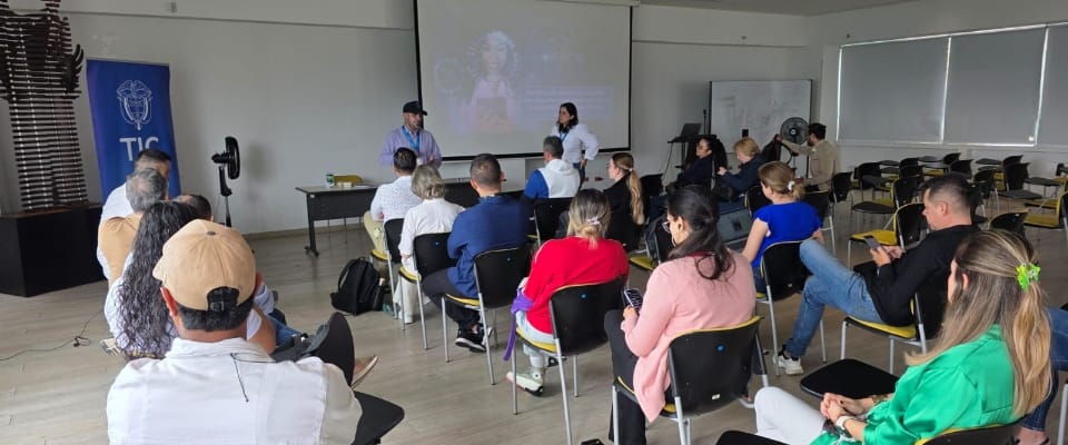 MinTic construye política nacional de educación digital en Santander