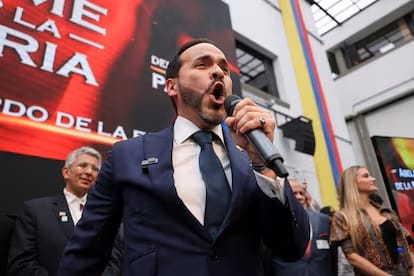 “Es un bufón y tremendo bandido”: Santiago Botero le prendió fuego a la imagen de Abelardo de la Espriella