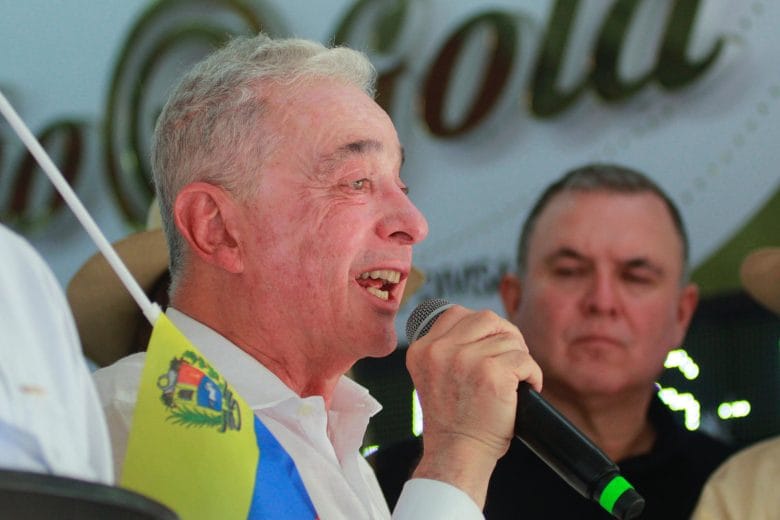 “Solapado, heredero de la violencia”: el duro calificativo de Álvaro Uribe contra Iván Cepeda