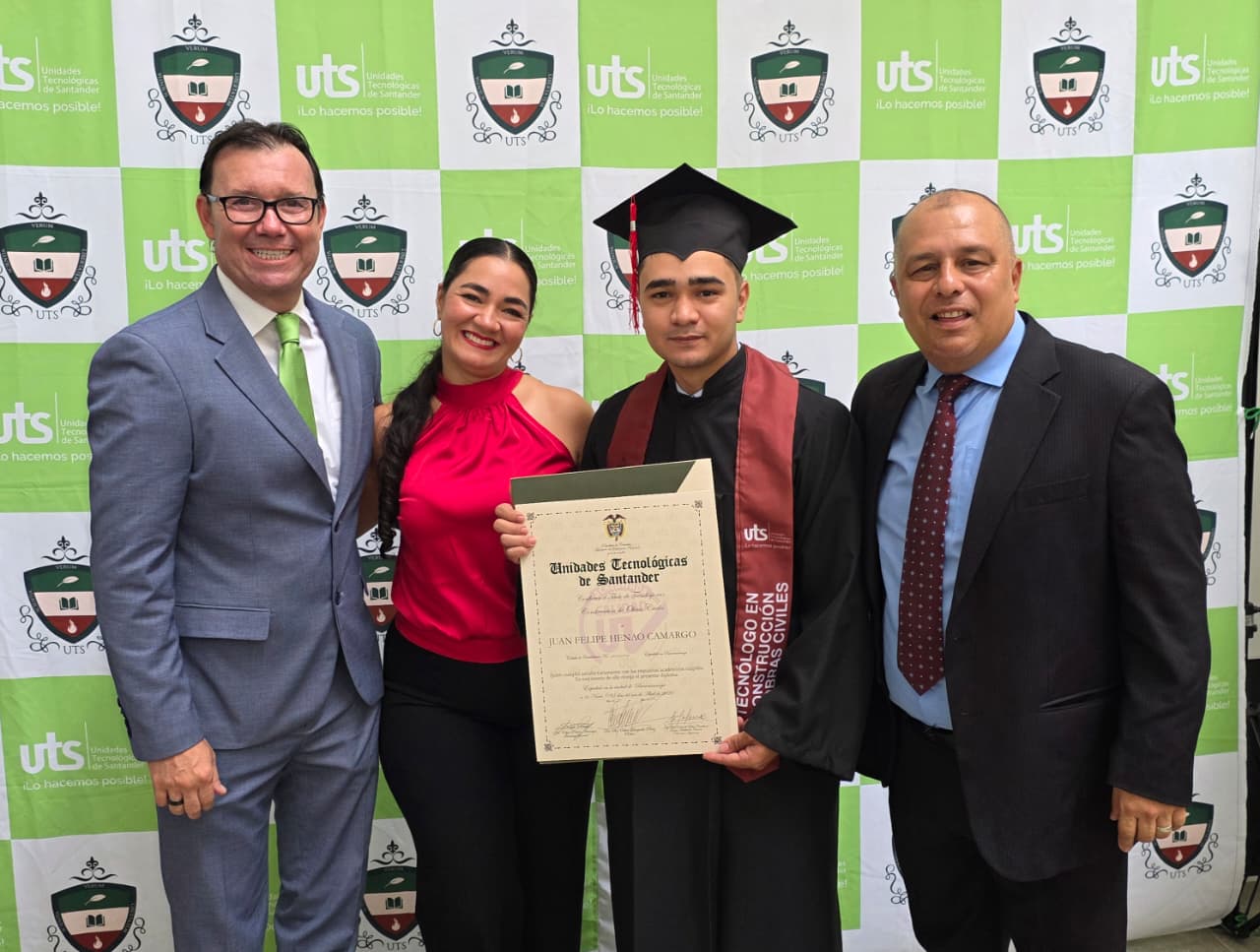 Grado Juan Felipe Henao Camargo