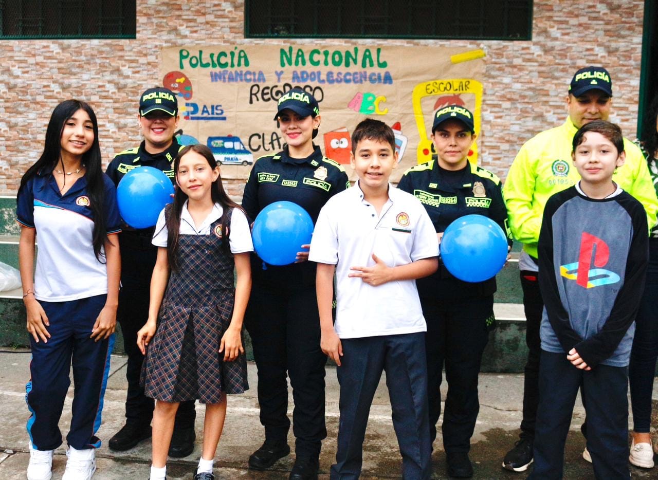 Autoridades refuerzan seguridad en colegios de Bucaramanga durante el regreso a clases