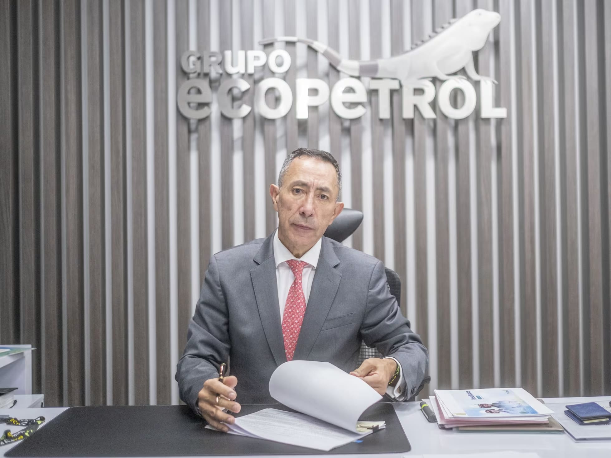 Merecidas’ vacaciones para  Ricardo Roa en Ecopetrol Extraño ‘maridaje’ del presidente  Gustavo Petro con el personaje