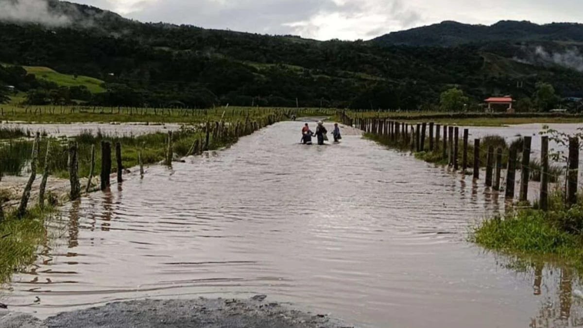 Cruenta temporada de lluvias tiene en jaque al 75% del departamento de Santander