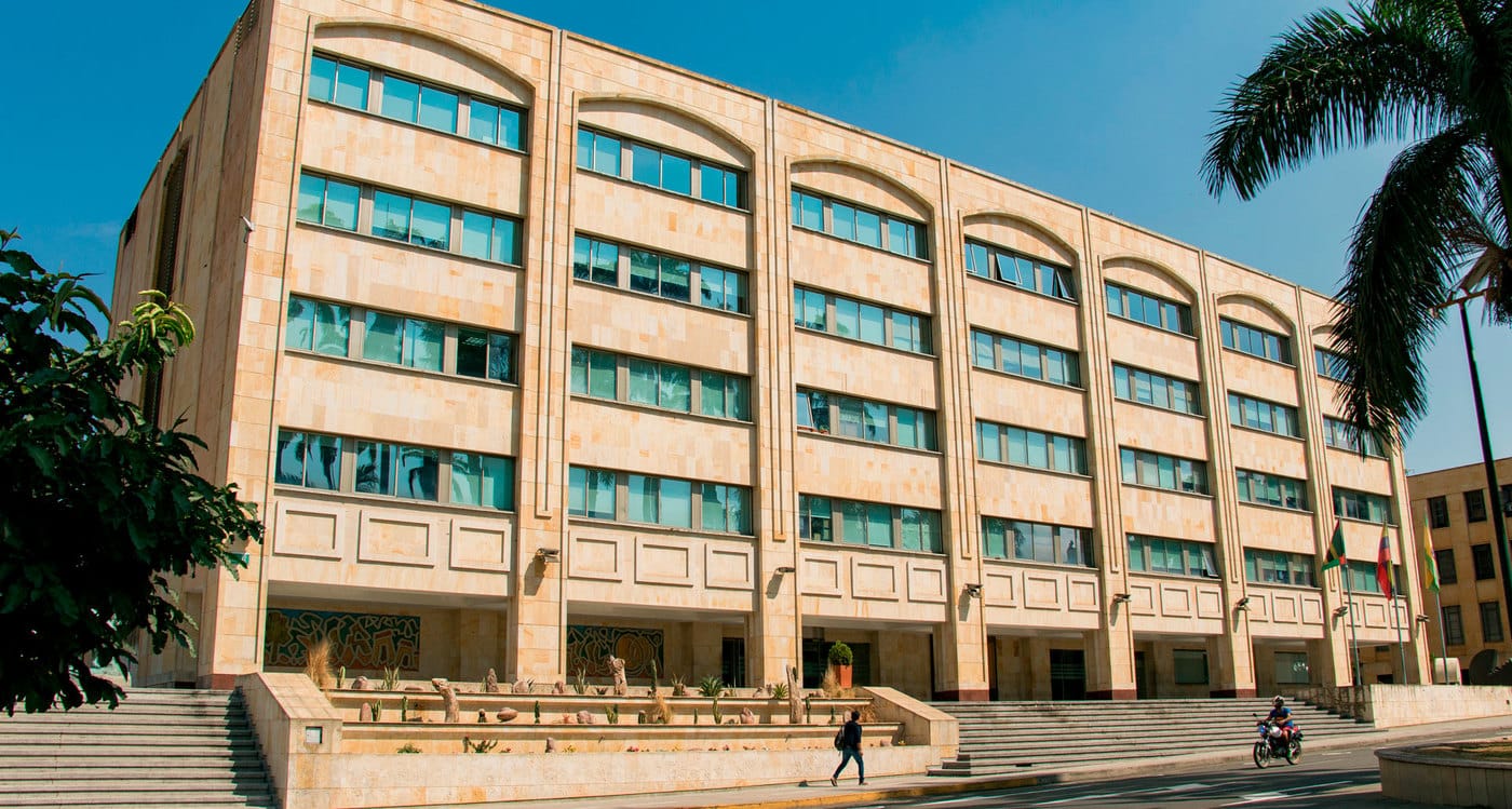 Alcaldía ofrece 10 millones de pesos por sujeto que asesinó a hombre e hirió a su hijo en Bucaramanga