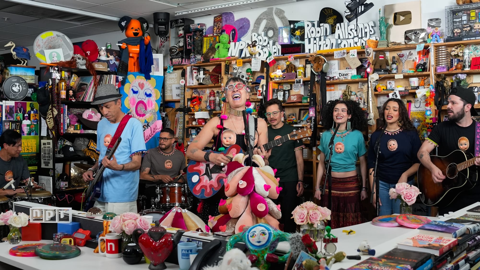 Aterciopelados lanzó su Tiny Desk Concerts de NPR