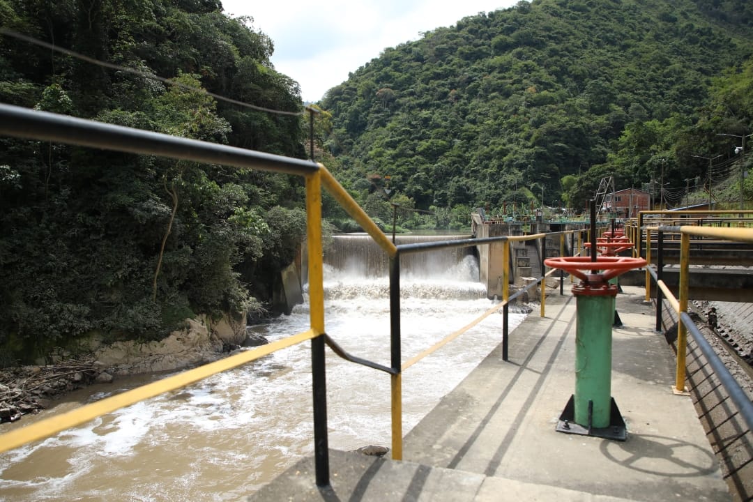 Hallan cadáver en canal de subestación eléctrica en San Gil, se adelantan investigaciones