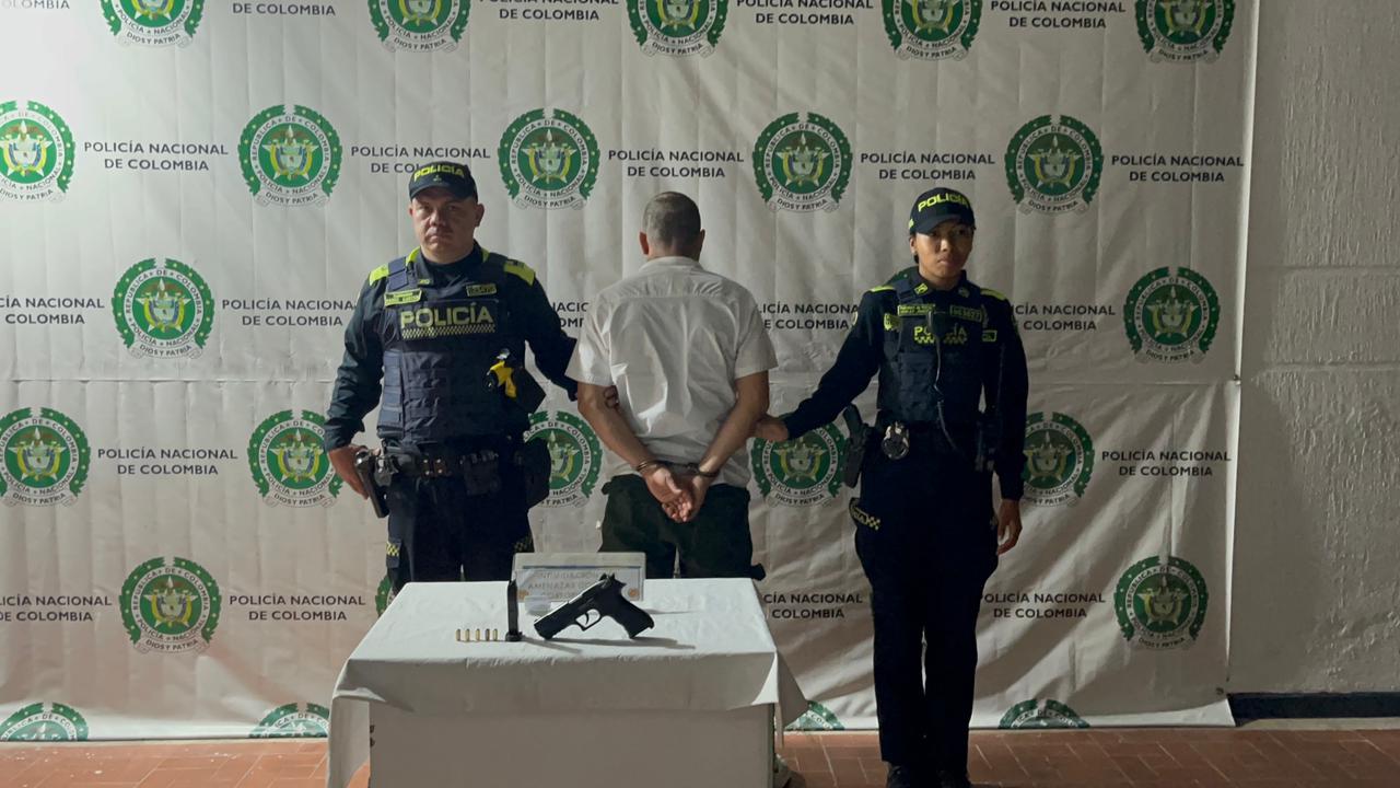 Cayó taxista que amenazó a motociclista en autopista de Floridablanca- Piedecuesta