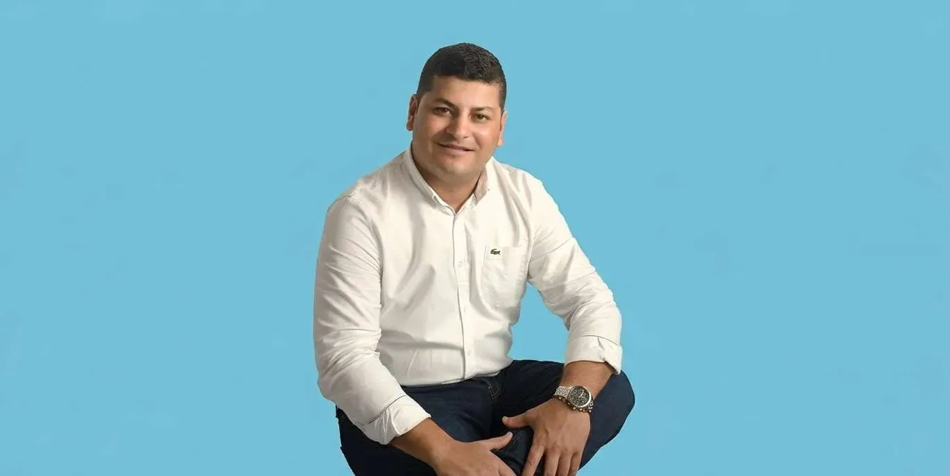 Suspenden concejal en Santander por agarrarse a gritos con un secretario del despacho