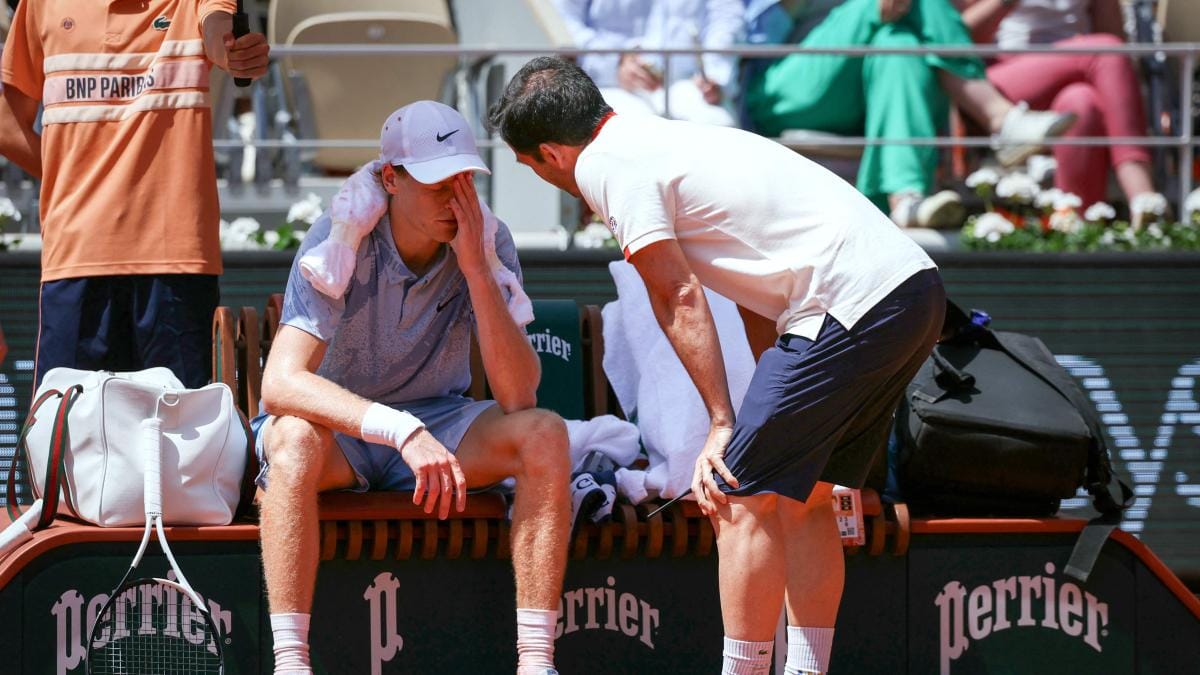 Sorpresa en Roland Garros: Jannik Sinner eliminado tras problemas físicos