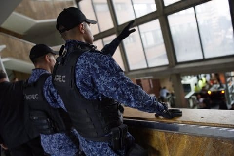 Congreso aprueba un beneficio pensional para guardianes del INPEC