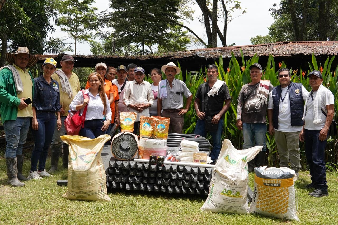 Áreas degradadas de Cimitarra y La Paz recuperadas para beneficio de los campesinos