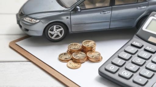 Gobernación propone alivio tributario con descuentos de hasta el 85% para deudores del impuesto vehicular