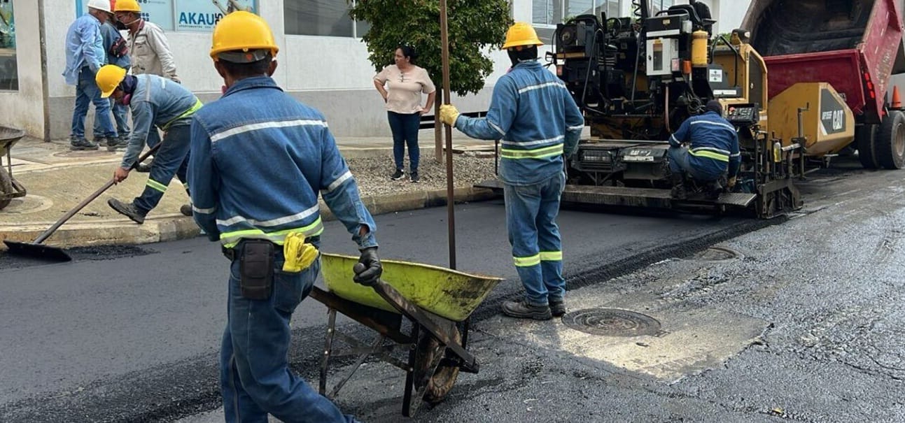 Inversión superior a 20.000 millones de pesos para recuperar vías deterioradas en Bucaramanga