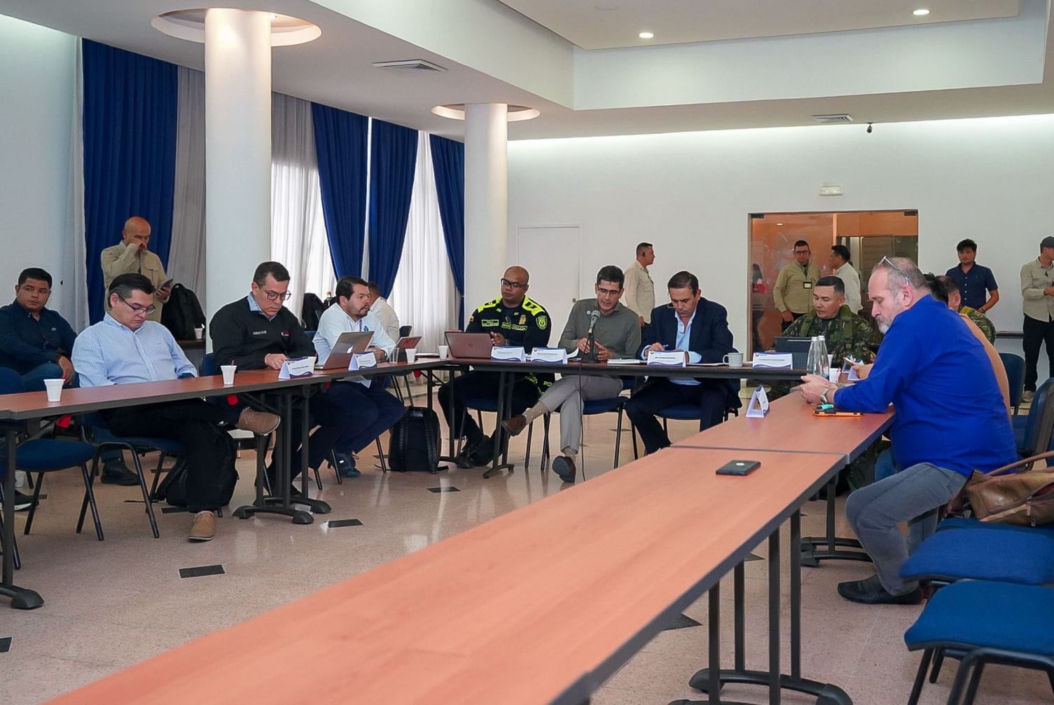 Ataque frontal contra bandas criminales disfrazadas de guerrillas o 'paras' en Santander