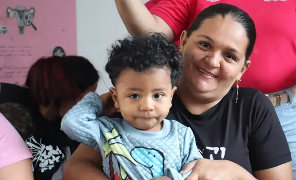 Jornada de salud y orientación en un apoyo para madres gestantes y lactantes de Barrancabermeja