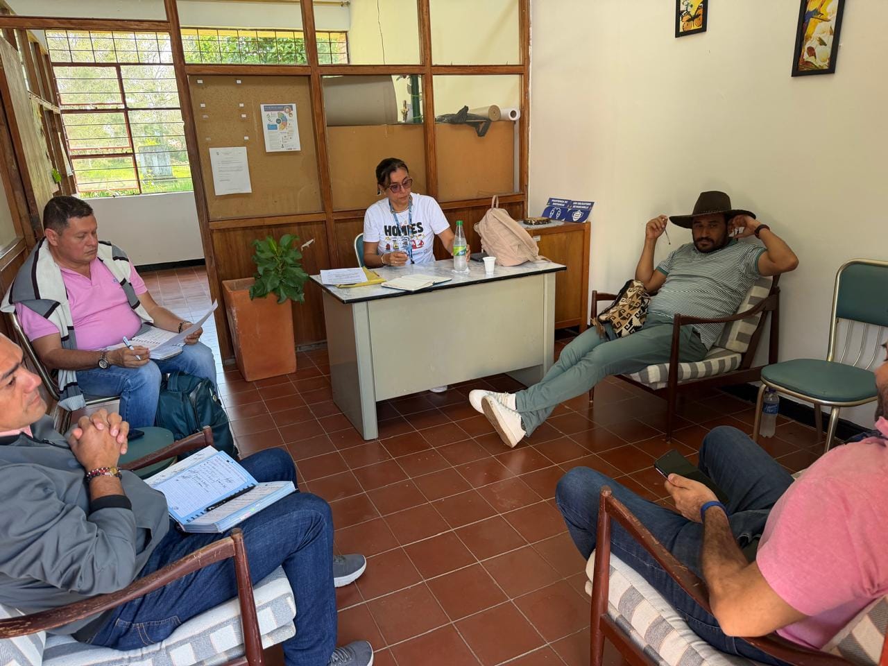 Gobernación denuncia maniobras externas estarían frenando educación oficial en Mogotes