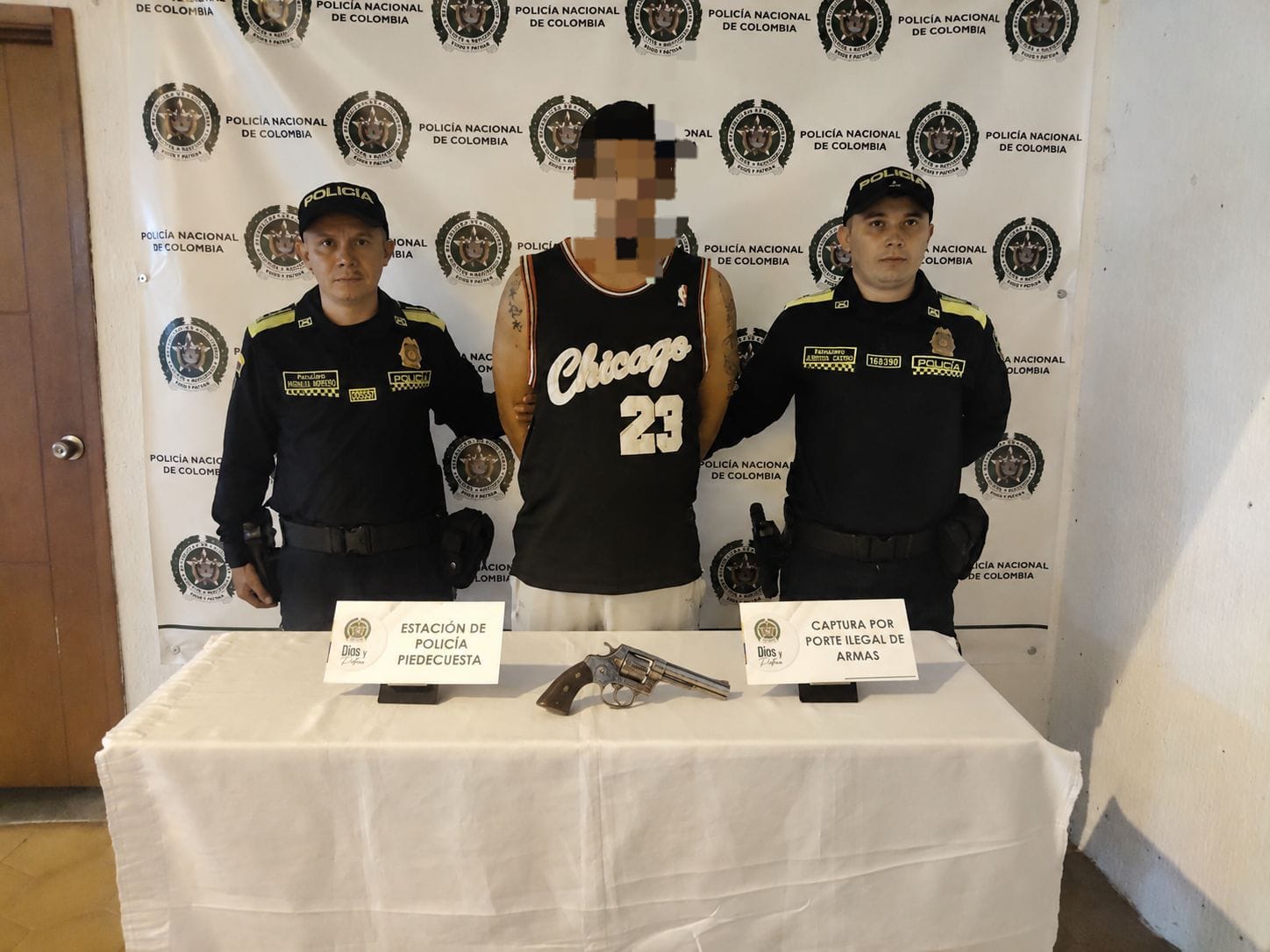 Con revólver en mano lo capturaron en Piedecuesta