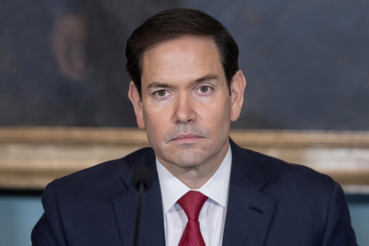 Marco Rubio anticipa caída del petróleo tras reapertura del estrecho de Ormuz