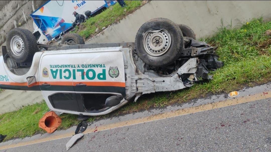 Patrulla de la policía fue atacada con explosivos en la vía Cúcuta- Bucaramanga