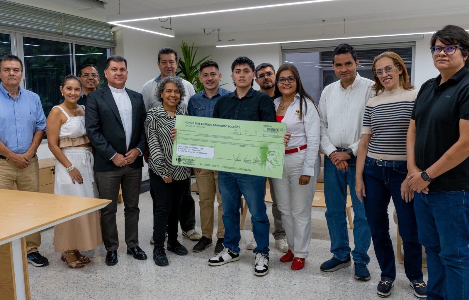 Entrega de Beca Luis Enrique Aramburo Bolaños 2026