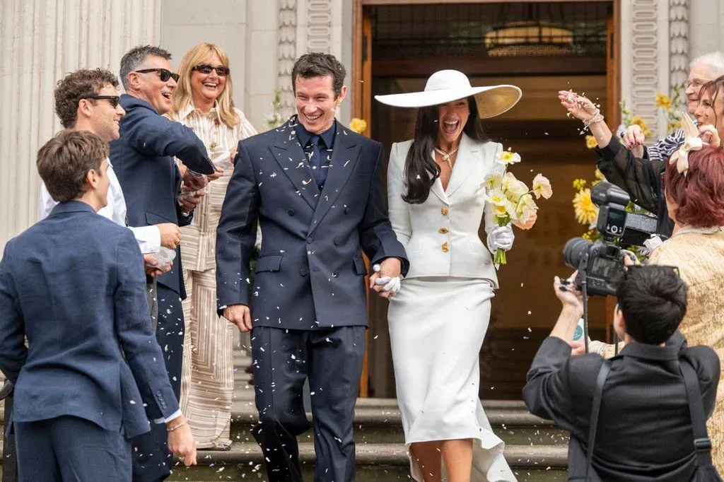 Dua Lipa y Callum Turner celebrarán una lujosa boda de tres días en Sicilia