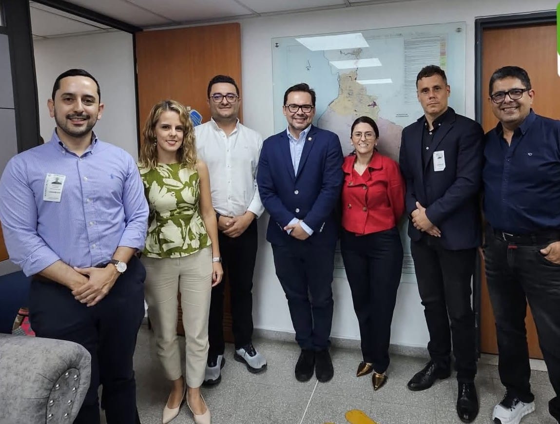 Reunión para análisis territorial en iniciativas de la ciudad