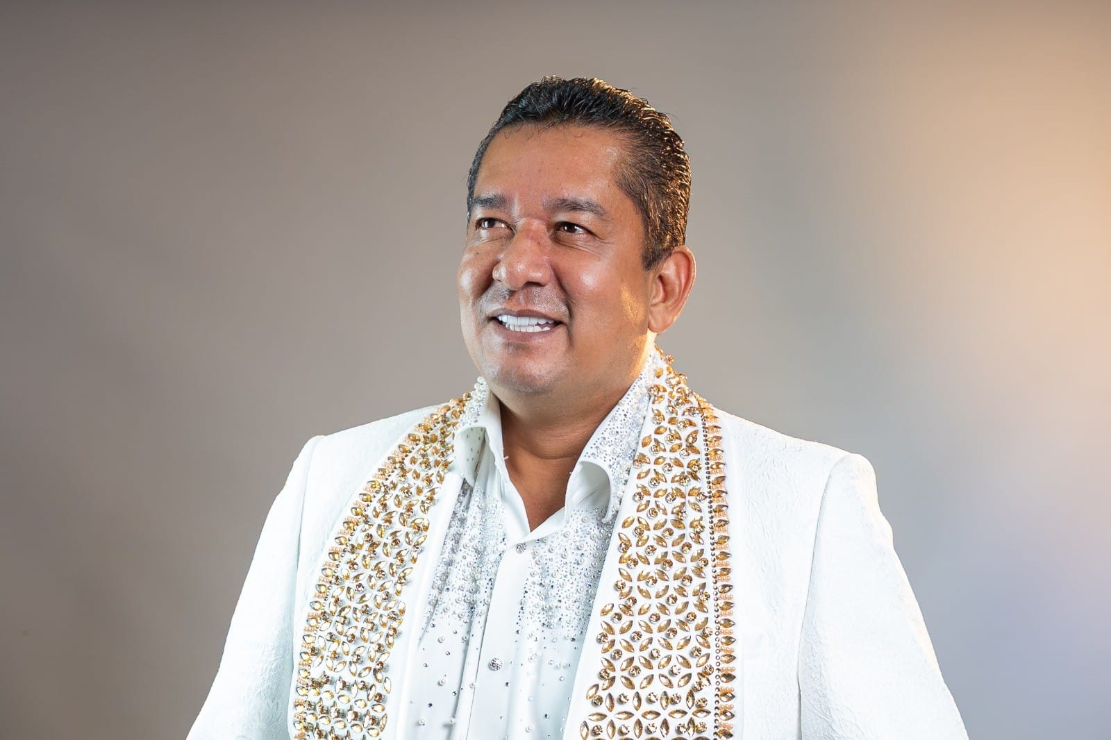 Juan Carlos Zarabanda y el video de “Gracias por tu amor”