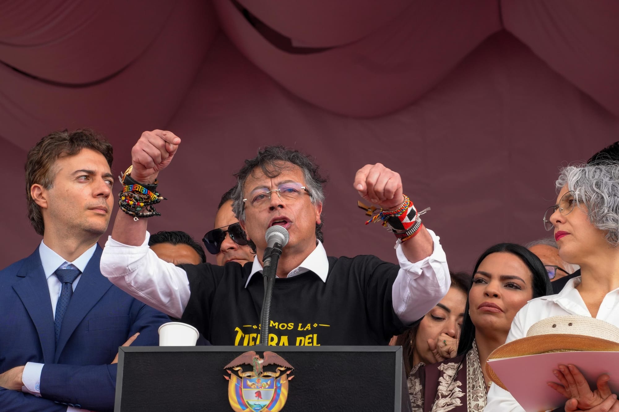 ¿Por qué la cúpula militar se retiró del discurso de Petro?