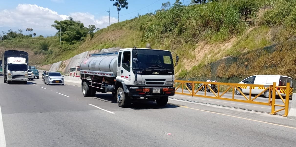 Se reactiva el tránsito en la vereda El Guamito de Lebrija