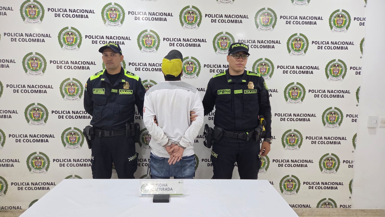 Apartamentero cayó con las manos en lo robado y sus  'herramientas de trabajo'