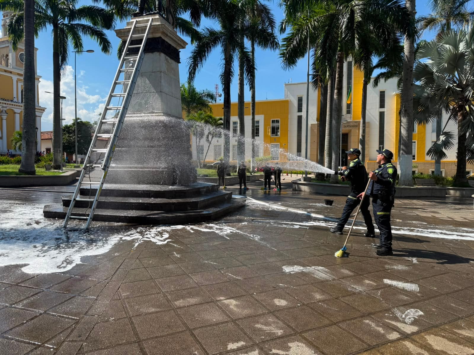 Restauran el monumento al General García Rovira en Bucaramanga