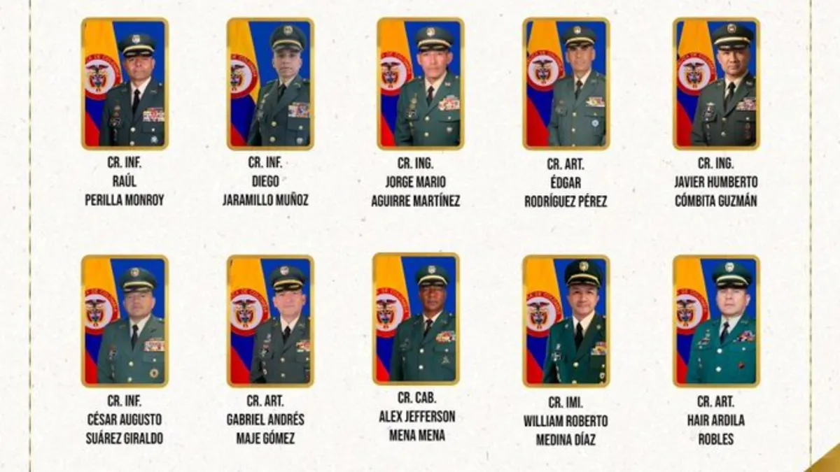 Despedidos de sus cargos 10 coroneles del ejército