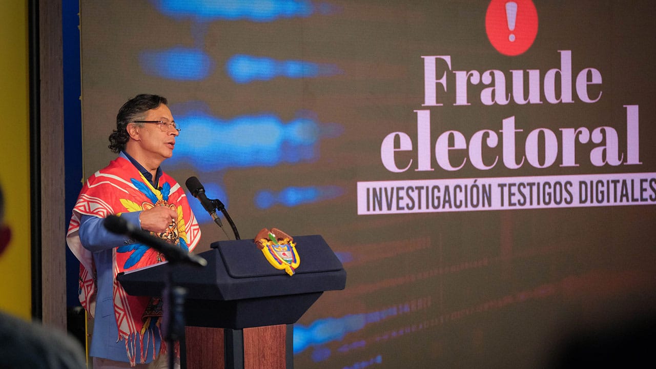 A tres días de abandonar la presidencia Petro presentó nuevas pruebas sobre presunto fraude electoral ¿Lo apoya?