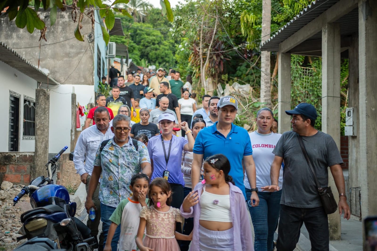 Llegó el pavimento a las calles de Los Corales en Barrancabermeja