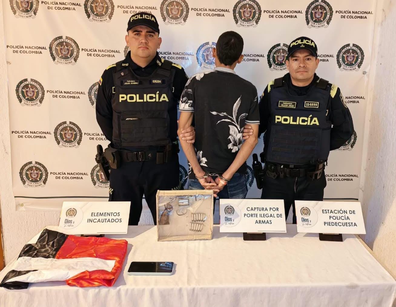 'Eleno' cayó armado y con bandera subversiva